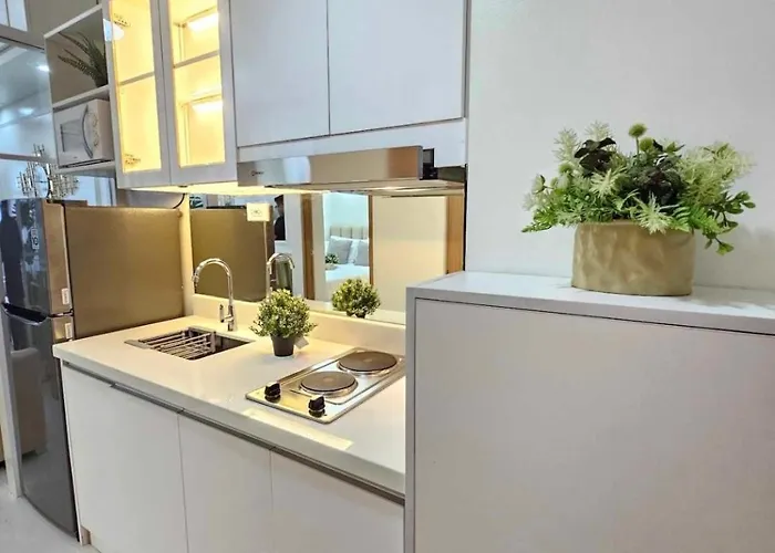 Stylish And Glamours Haven * Manila